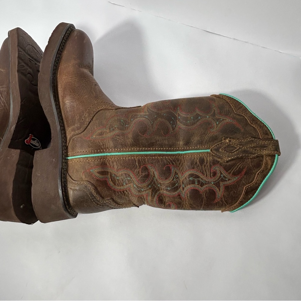 Justin Boots Brown Leather Western Boots with Turquoise Trim - Picture 13 of 16
